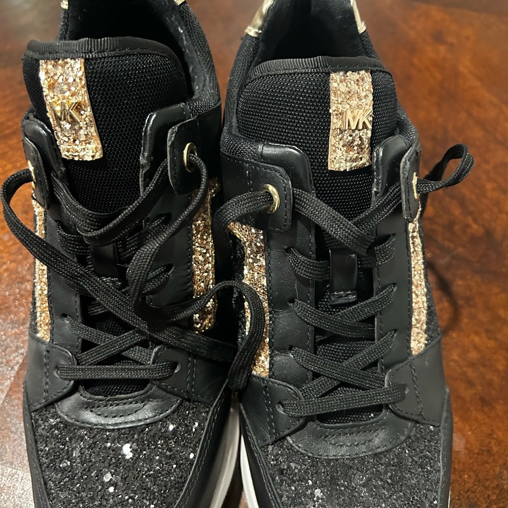 Michael Kors tennis shoes - Picture 2 of 5